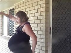 Aussie pregnant dancing