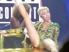 Miley Cyrus - Los Angeles 2014 concert highlights.